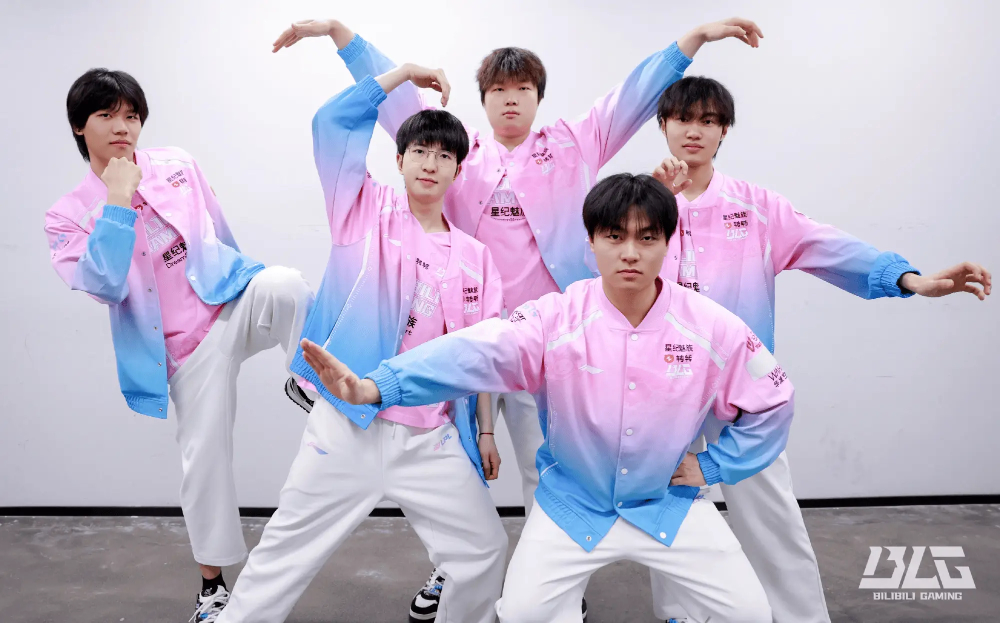 SHR鏖战BLG,Clid操刀奇招英雄翻盘顶尖较量入围赛,点燃全场激情 SHR鏖战BLG,Clid操刀奇招英雄翻盘顶尖较量入围赛,点燃全场激情