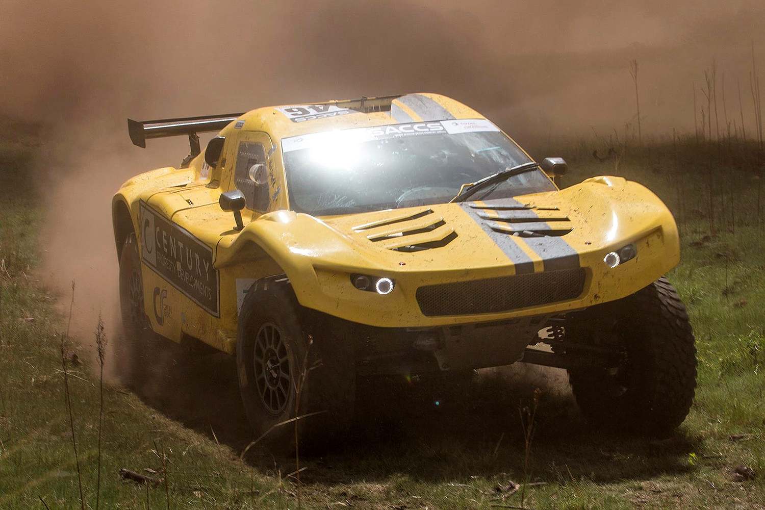 开云-CLG险胜FLY，Elk极限生还后反打峡谷大战2025世界赛，点燃全场激情的简单介绍