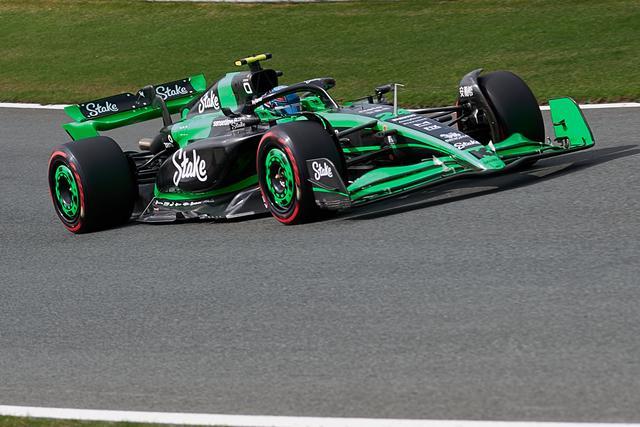 开云体育官网-索伯车队轻取梅赛德斯，勒克莱尔带队取胜