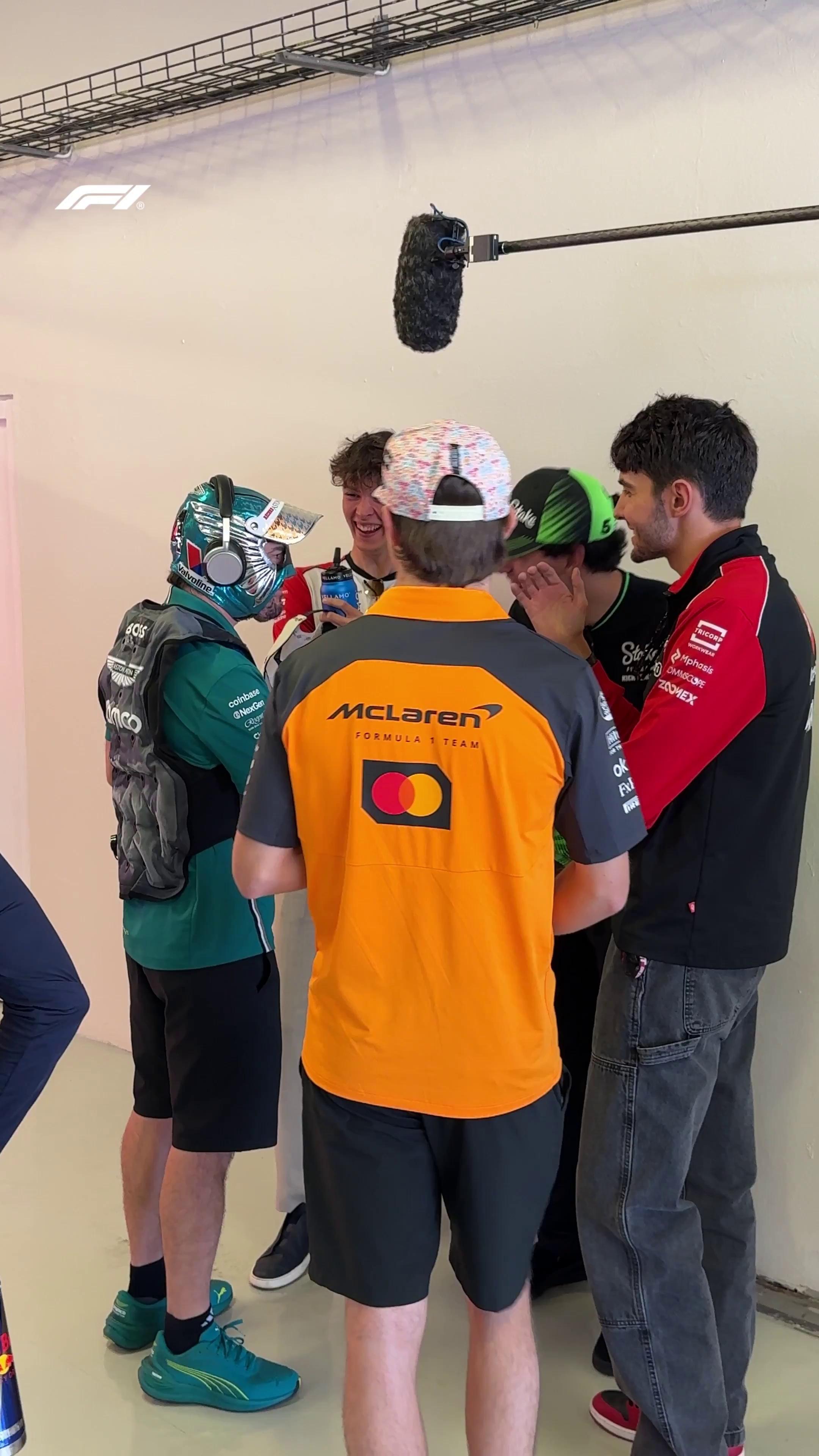 开云-梅赛德斯险胜迈凯伦，阿隆索点燃赛场的简单介绍